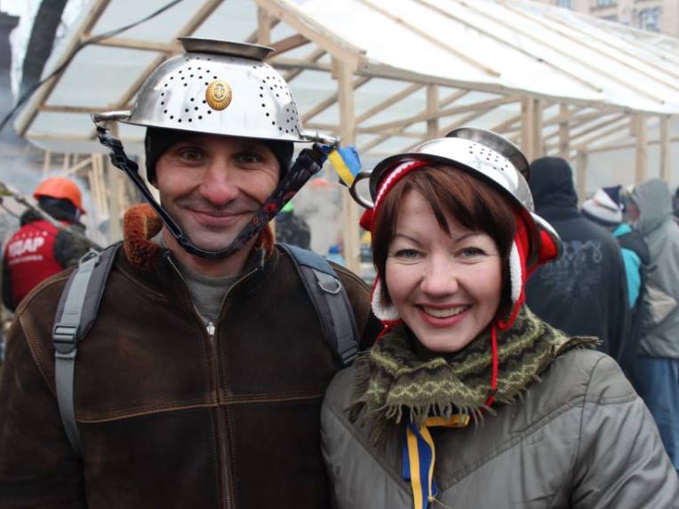 День кастрюлеголовых. Они – здобулы, а чего добился ты? День кастрюлеголовых. Они – здобулы, а чего добился ты?