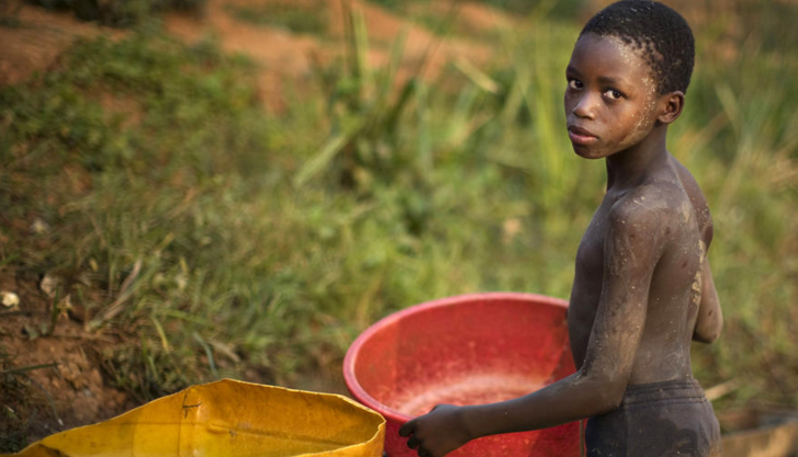 Apple, Samsung и Sony используют детский труд Apple, Samsung и Sony используют детский труд