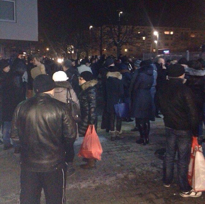 Омичка из Берлина - о нападениях мигрантов на женщин: Власти советуют не носить юбки и не смотреть в глаза беженцам Омичка из Берлина - о нападениях мигрантов на женщин: Власти советуют не носить юбки и не смотреть в глаза беженцам