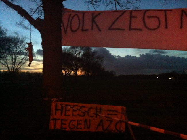 Мертвая свинья: протесты против беженцев приняли экстремальные формы Мертвая свинья: протесты против беженцев приняли экстремальные формы