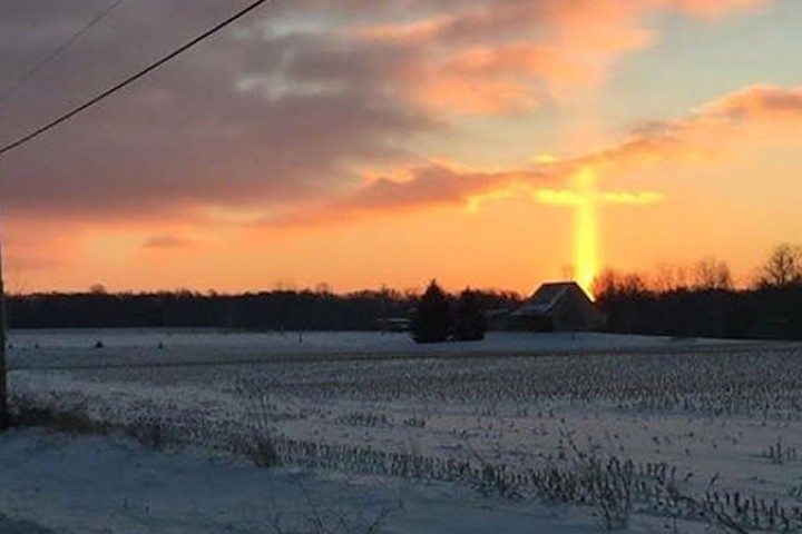 Небеса пригрозили американцам огненным крестом Небеса пригрозили американцам огненным крестом