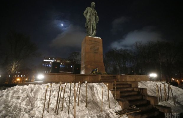 Киевские нацисты отметили день соборности «ярким факельным шествием», которое осветила ТСН Киевские нацисты отметили день соборности «ярким факельным шествием», которое осветила ТСН