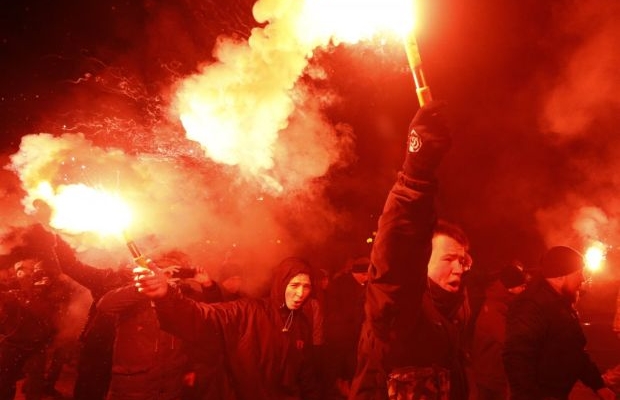 Киевские нацисты отметили день соборности «ярким факельным шествием», которое осветила ТСН Киевские нацисты отметили день соборности «ярким факельным шествием», которое осветила ТСН