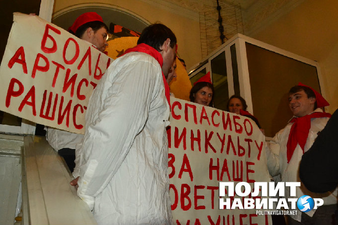 На Вовочку Зеленского начались наезды укрозомбей