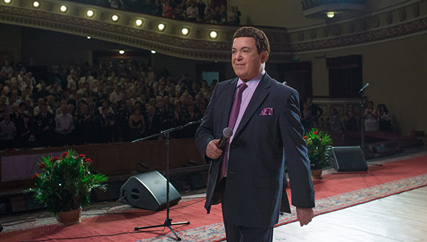 Денис Селезнев: Сегодня Донецк – это и античность, и Европа, и, увы, нищета Денис Селезнев: Сегодня Донецк – это и античность, и Европа, и, увы, нищета