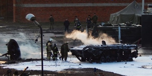В Калининградской области взорвалась БМП с полным боекомплектом В Калининградской области взорвалась БМП с полным боекомплектом