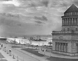 Война с исторической памятью. Мавзолей Ленина Война с исторической памятью. Мавзолей Ленина