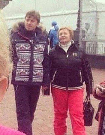 Песков отказался комментировать личную жизнь Людмилы Путиной Песков отказался комментировать личную жизнь Людмилы Путиной