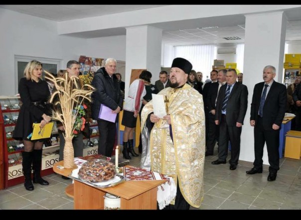 Roshen, попы и «Укрпочта». Вот тебе бабушка и слепой траст! Roshen, попы и «Укрпочта». Вот тебе бабушка и слепой траст!