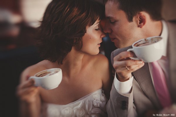 «Мы стояли с моим мужем в кафе и пили кофе...» (истории)