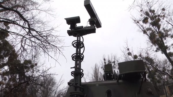 Завод Порошенко "Ленинская Кузница" представил новейший бронеавтомобиль с системой РЭБ