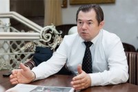 Вакханалию с курсом рубля можно легко прекратить - Глазьев