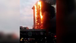 На юго-западе Китая горит многоэтажный отель