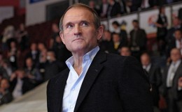 Медведчук: Следующим шагом псевдопатриотов будет сжигание книг на русском языке