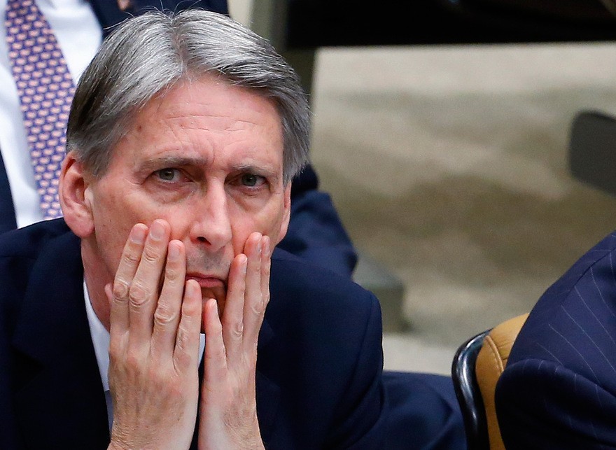 Запад.  Лондон критикует ВКС РФ в Сирии