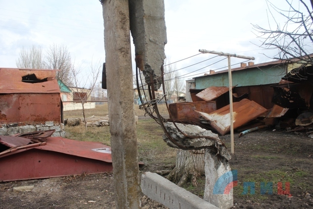 Сводка от НМ ЛНР 7 февраля 2016 года. ВСУ устраивают облавы на призывников и готовы направить на фронт женщин Сводка от НМ ЛНР 7 февраля 2016 года. ВСУ устраивают облавы на призывников и готовы направить на фронт женщин