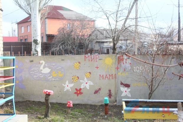 Сводка от НМ ЛНР 7 февраля 2016 года. ВСУ устраивают облавы на призывников и готовы направить на фронт женщин Сводка от НМ ЛНР 7 февраля 2016 года. ВСУ устраивают облавы на призывников и готовы направить на фронт женщин