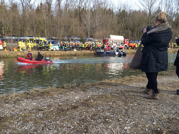 При столкновении поездов в Германии ранены почти 100 человек При столкновении поездов в Германии ранены почти 100 человек