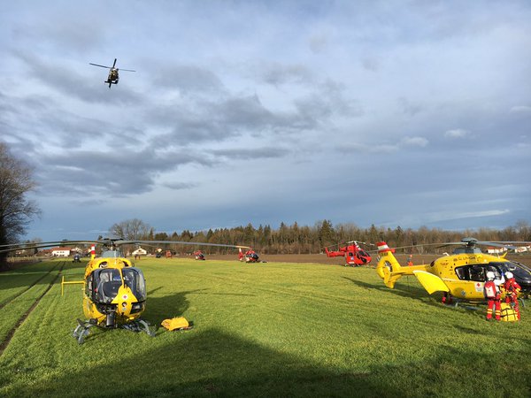 При столкновении поездов в Германии ранены почти 100 человек При столкновении поездов в Германии ранены почти 100 человек