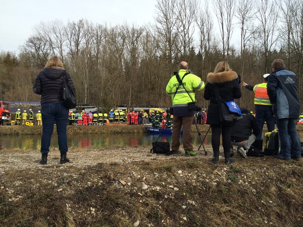 При столкновении поездов в Германии ранены почти 100 человек При столкновении поездов в Германии ранены почти 100 человек