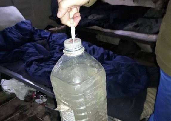 В Сети опубликованы фото и видео скотских условий жизни ВСУ на полигоне под Николаевом В Сети опубликованы фото и видео скотских условий жизни ВСУ на полигоне под Николаевом