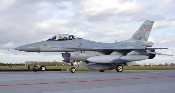 «В Сирии берёз нет, можно летать смело»: Польша готова отправить истребители для патрулирования неба над Сирией «В Сирии берёз нет, можно летать смело»: Польша готова отправить истребители для патрулирования неба над Сирией