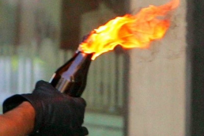 В Белоруссии за «коктейль Молотова» будут давать 5 лет тюрьмы В Белоруссии за «коктейль Молотова» будут давать 5 лет тюрьмы