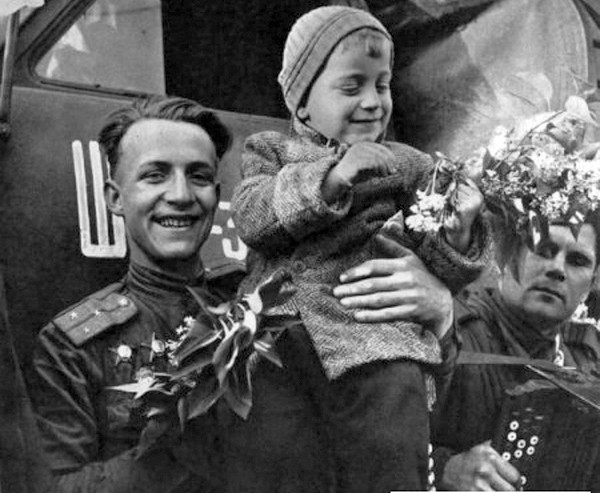 Александр Росляков. Так в чем он, этот русский путь – пленительный и непонятный? Александр Росляков. Так в чем он, этот русский путь – пленительный и непонятный?