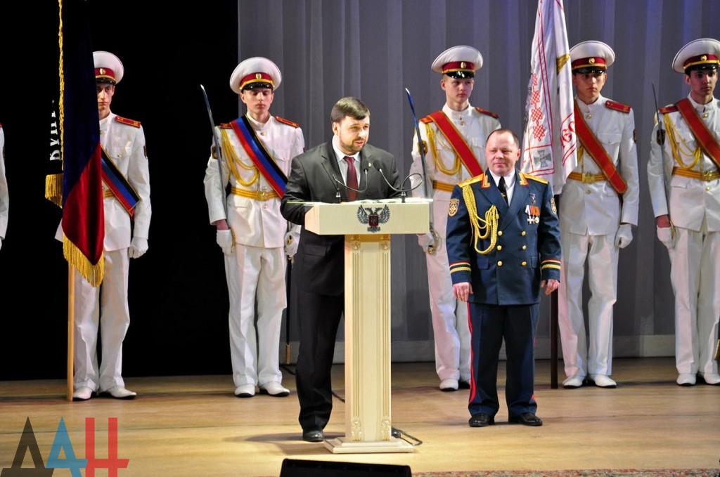 Торжественные мероприятия в Республиках Новороссии посвященные Дню защитника Отечества