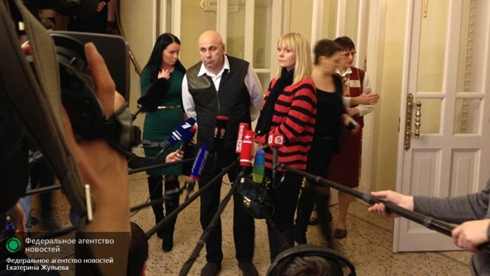 Украинский телеканал отсудит у Госкино «Кухню» с фантомным Пригожиным Украинский телеканал отсудит у Госкино «Кухню» с фантомным Пригожиным