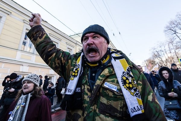 Шествие памяти Бориса Немцова превратили в проукраинскую акцию Шествие памяти Бориса Немцова превратили в проукраинскую акцию