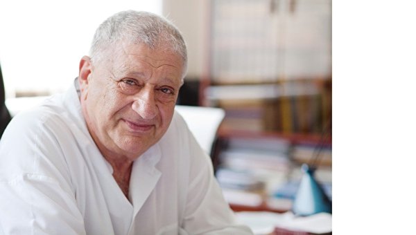 Профессор Эмиль Фисталь: Война закалила нас, врачей, оставшихся в Донецке