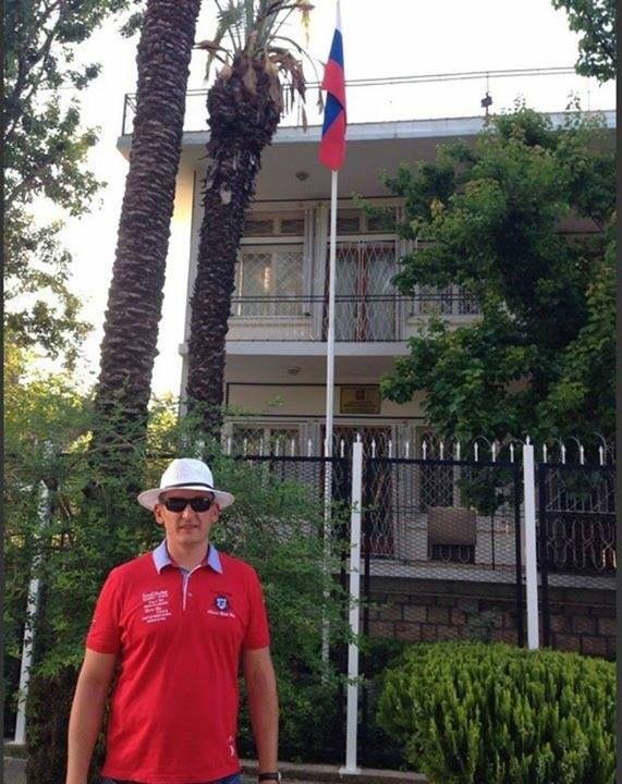 Мегазрада: националисты обнаружили в рядах обновленной полиции сторонника Путина и патриота России