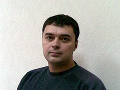 В Харьковской области судят более ста человек за возложение цветов к Воину-Освободителю 