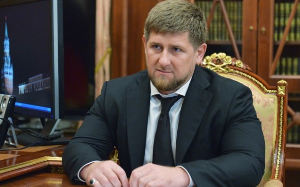 Кадыров опубликовал видео с Касьяновым в прицеле снайперской винтовки Кадыров опубликовал видео с Касьяновым в прицеле снайперской винтовки