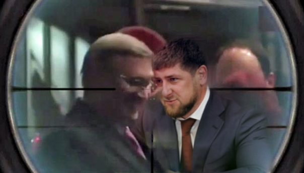 Обосрамшись: Касьянов просит "кровавую гэбню" оградить от Кадырова