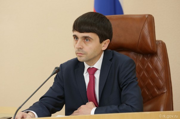 В Херсоне устали терпеть выходки пособников Джемилева В Херсоне устали терпеть выходки пособников Джемилева