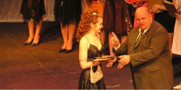 В Вологде обманутая мэрией выпускница школы должна будет выплатить 70 тысяч рублей В Вологде обманутая мэрией выпускница школы должна будет выплатить 70 тысяч рублей