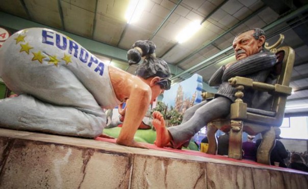 Кукле Эрдогана в Германии уже целуют ноги Кукле Эрдогана в Германии уже целуют ноги