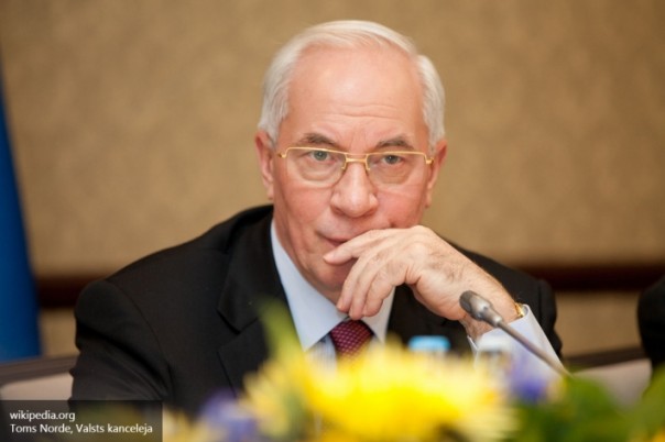 Азаров: Украине пора прекращать торговать, а то сдачу давать нечем Азаров: Украине пора прекращать торговать, а то сдачу давать нечем