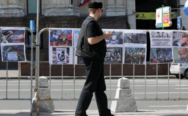 Своих не бросим Своих не бросим