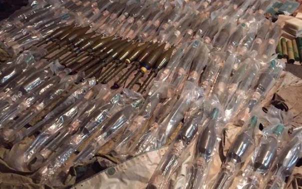 СБУ под Киевом обнаружила огромный арсенал боеприпасов СБУ под Киевом обнаружила огромный арсенал боеприпасов