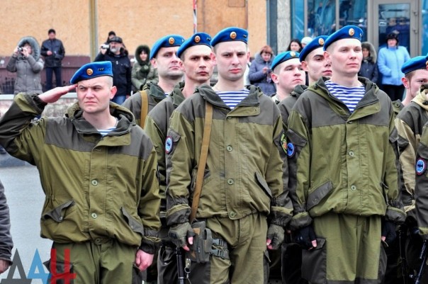 Вручение знамени подразделению «Витязь» Вручение знамени подразделению «Витязь»