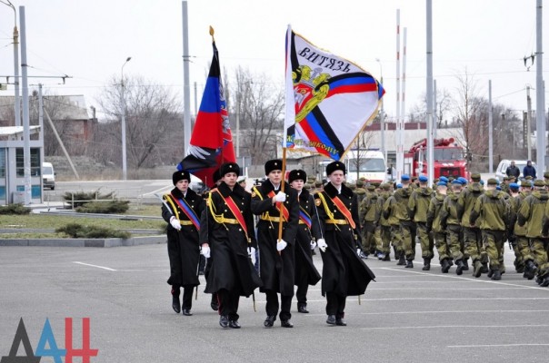 Вручение знамени подразделению «Витязь» Вручение знамени подразделению «Витязь»