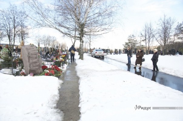 Шествие памяти Бориса Немцова превратили в проукраинскую акцию Шествие памяти Бориса Немцова превратили в проукраинскую акцию