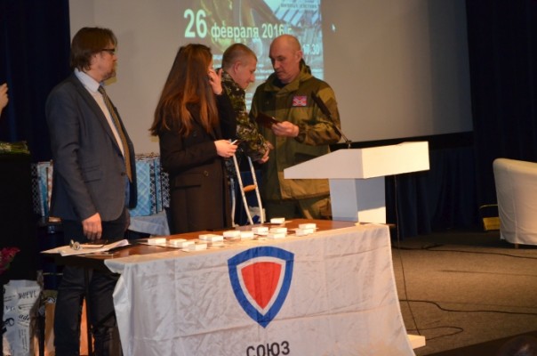 «Добровольцы – защитники Отечества»: героев Донбасса приветствовали на Поклонной горе «Добровольцы – защитники Отечества»: героев Донбасса приветствовали на Поклонной горе