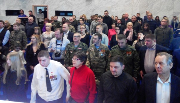 «Добровольцы – защитники Отечества»: героев Донбасса приветствовали на Поклонной горе «Добровольцы – защитники Отечества»: героев Донбасса приветствовали на Поклонной горе