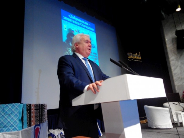 «Добровольцы – защитники Отечества»: героев Донбасса приветствовали на Поклонной горе «Добровольцы – защитники Отечества»: героев Донбасса приветствовали на Поклонной горе