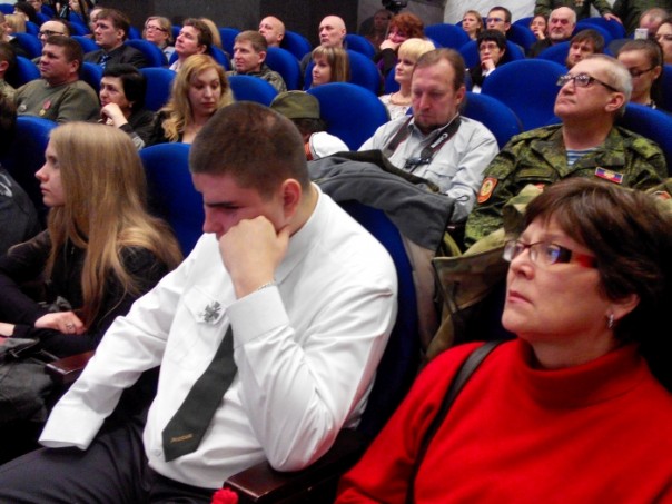 «Добровольцы – защитники Отечества»: героев Донбасса приветствовали на Поклонной горе «Добровольцы – защитники Отечества»: героев Донбасса приветствовали на Поклонной горе