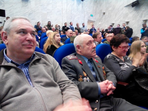 «Добровольцы – защитники Отечества»: героев Донбасса приветствовали на Поклонной горе «Добровольцы – защитники Отечества»: героев Донбасса приветствовали на Поклонной горе